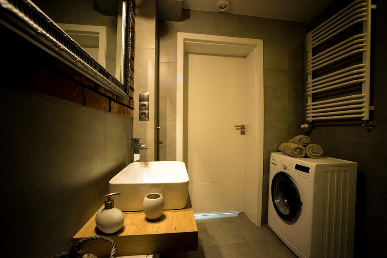 Przystan I Apartment โอสโตรดา ภายนอก รูปภาพ