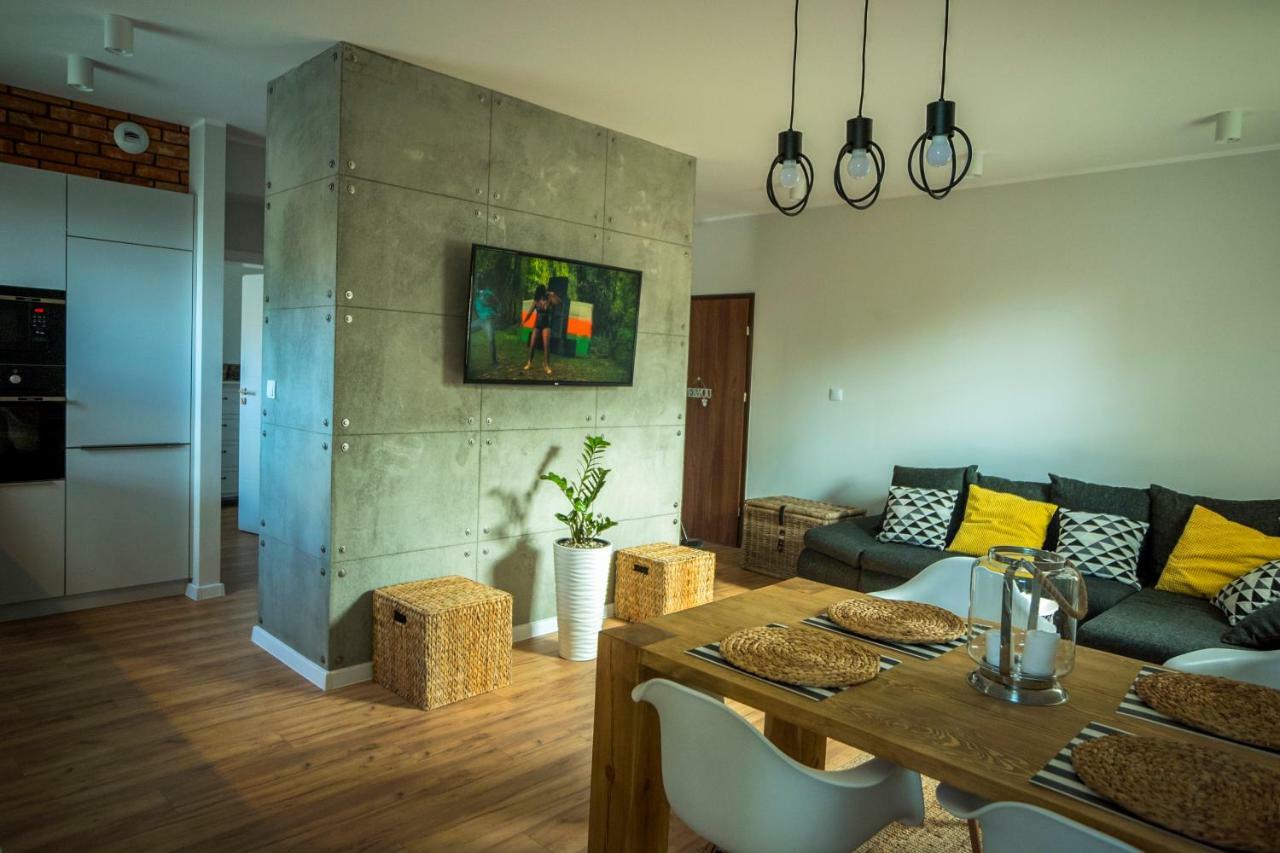 Przystan I Apartment โอสโตรดา ภายนอก รูปภาพ